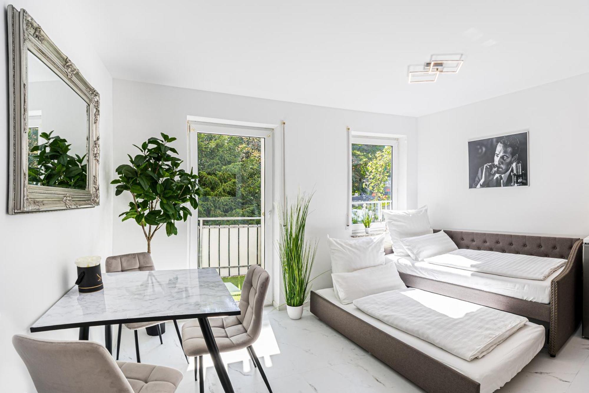Pilot Apartment