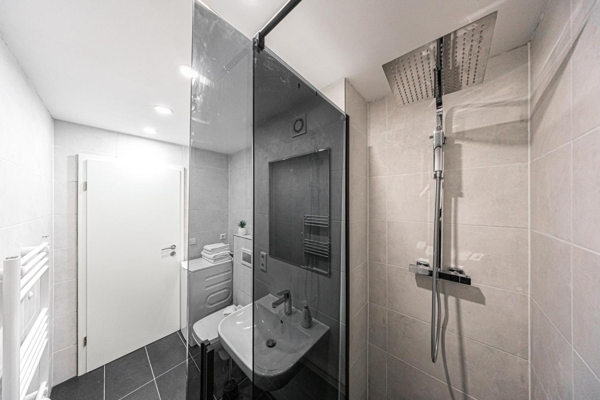 Pilot Apartment